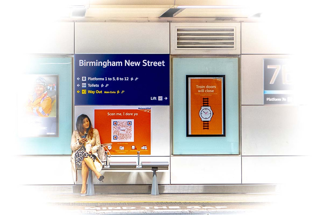 Read the signs, New Street station